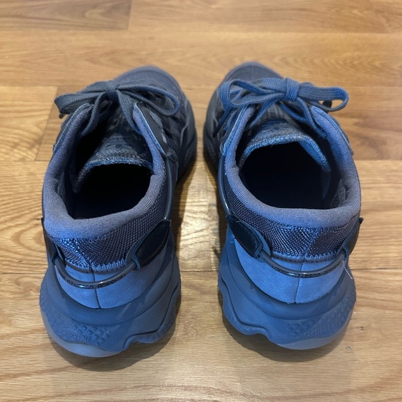 ADIDAS OZWEEGO - Men's Dark Gray Sneakers - Picture 5 of 9